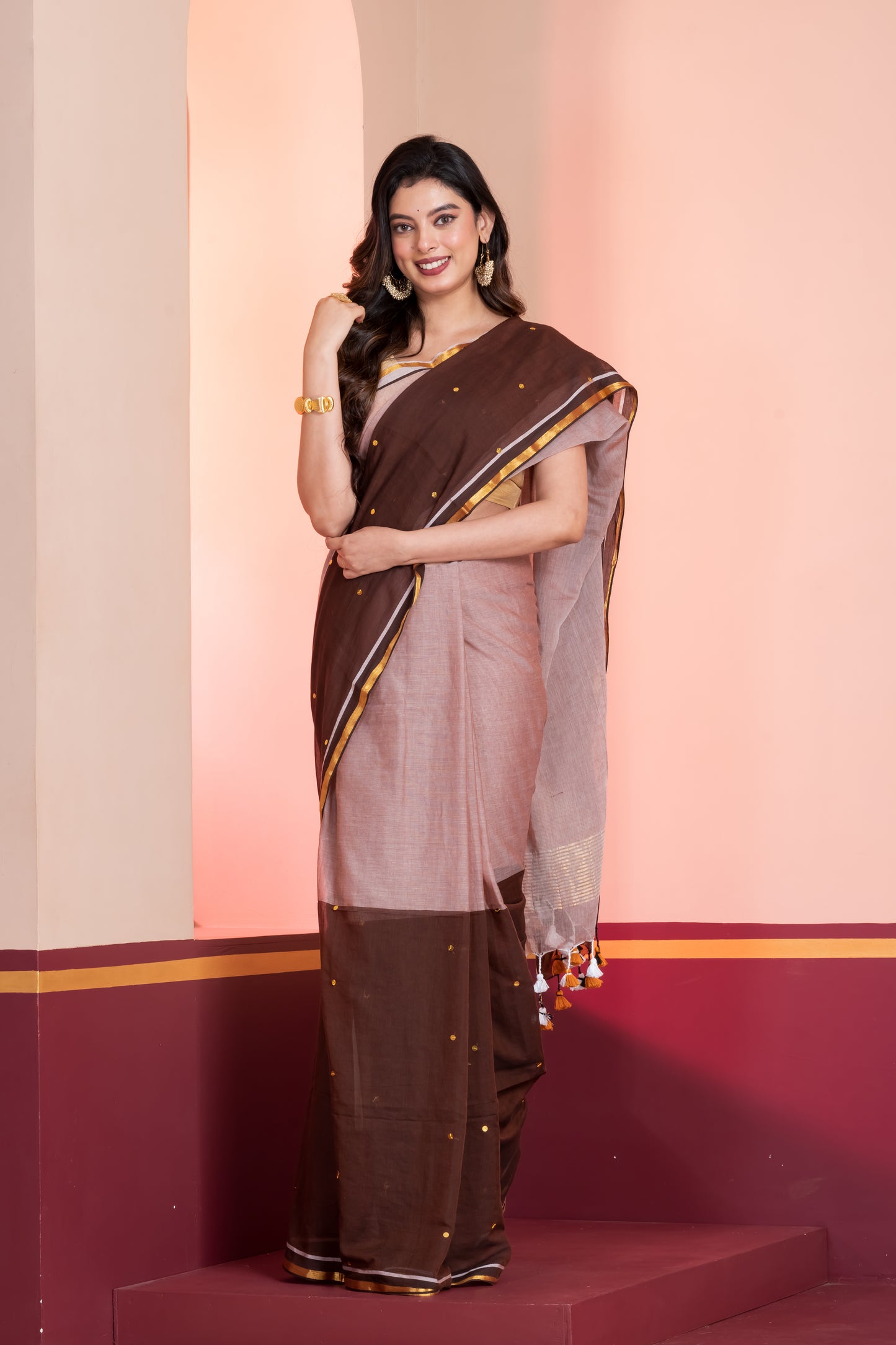 Brown Colourblocked Handloom Mul Cotton Saree with Sequence, Zari and Tassels