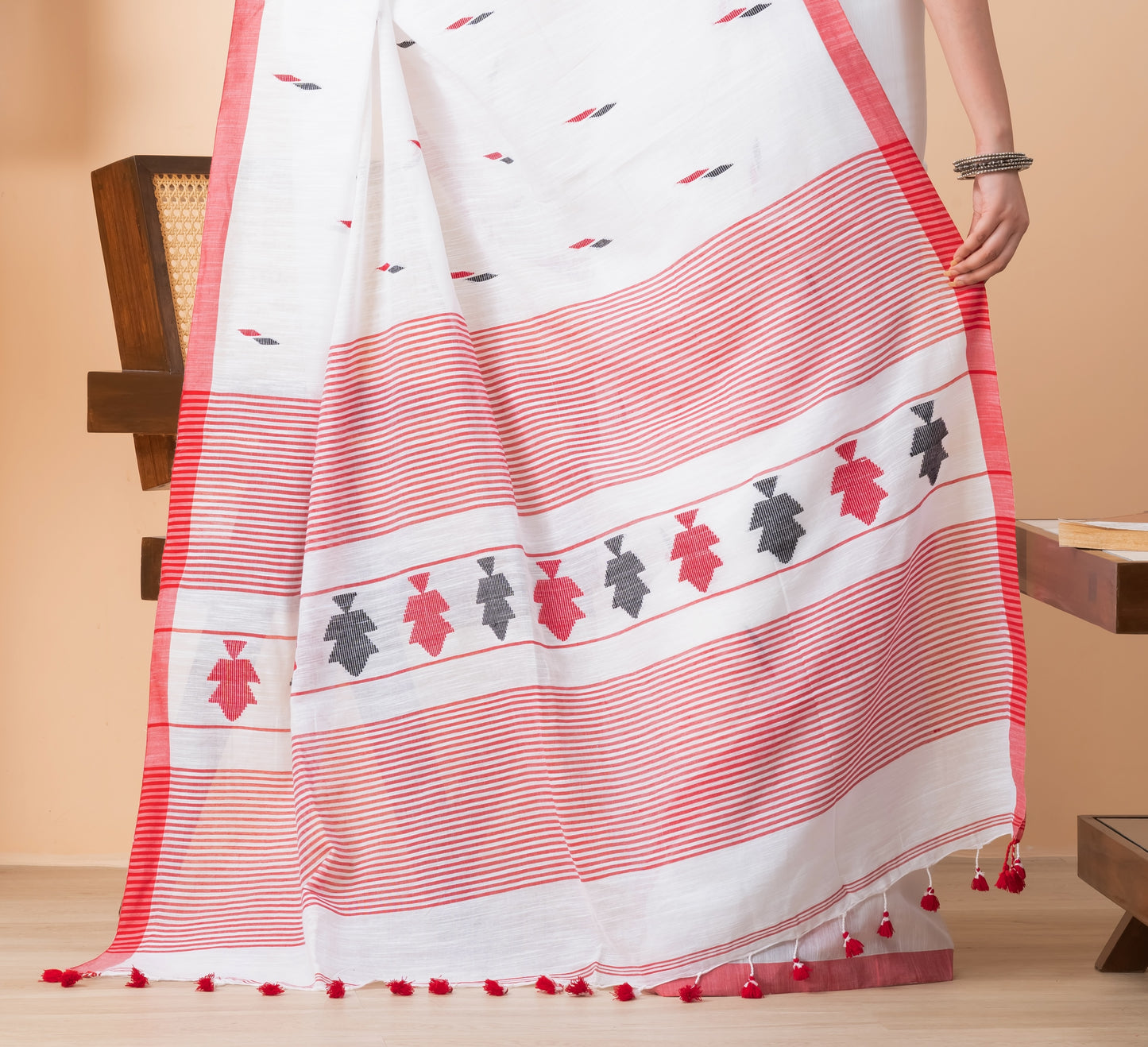 White Pure Cotton Handloom Jamdani Saree with Tassels