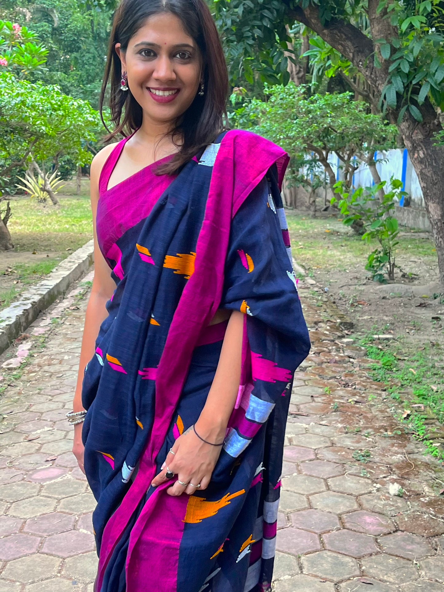 Royal Blue Mul Cotton Saree with Jamdani Weaving and Tassels Saree Handloom saree, handcrafted saree, daily wear saree, office saree, affordable saree, saree for summers, Suta sarees, Eternity by Sakshi Sarees,