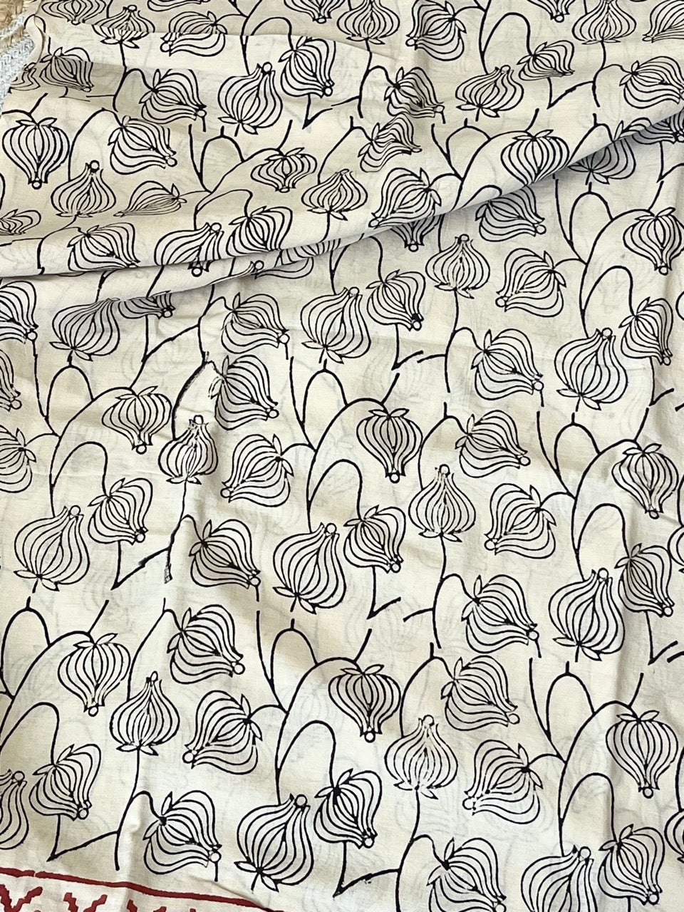 Beige Bagru Onion Handblock Printed Mul Cotton Saree