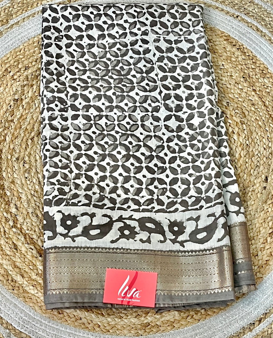 Off White Dabu Handblock Printed Maheshwari Silk Saree