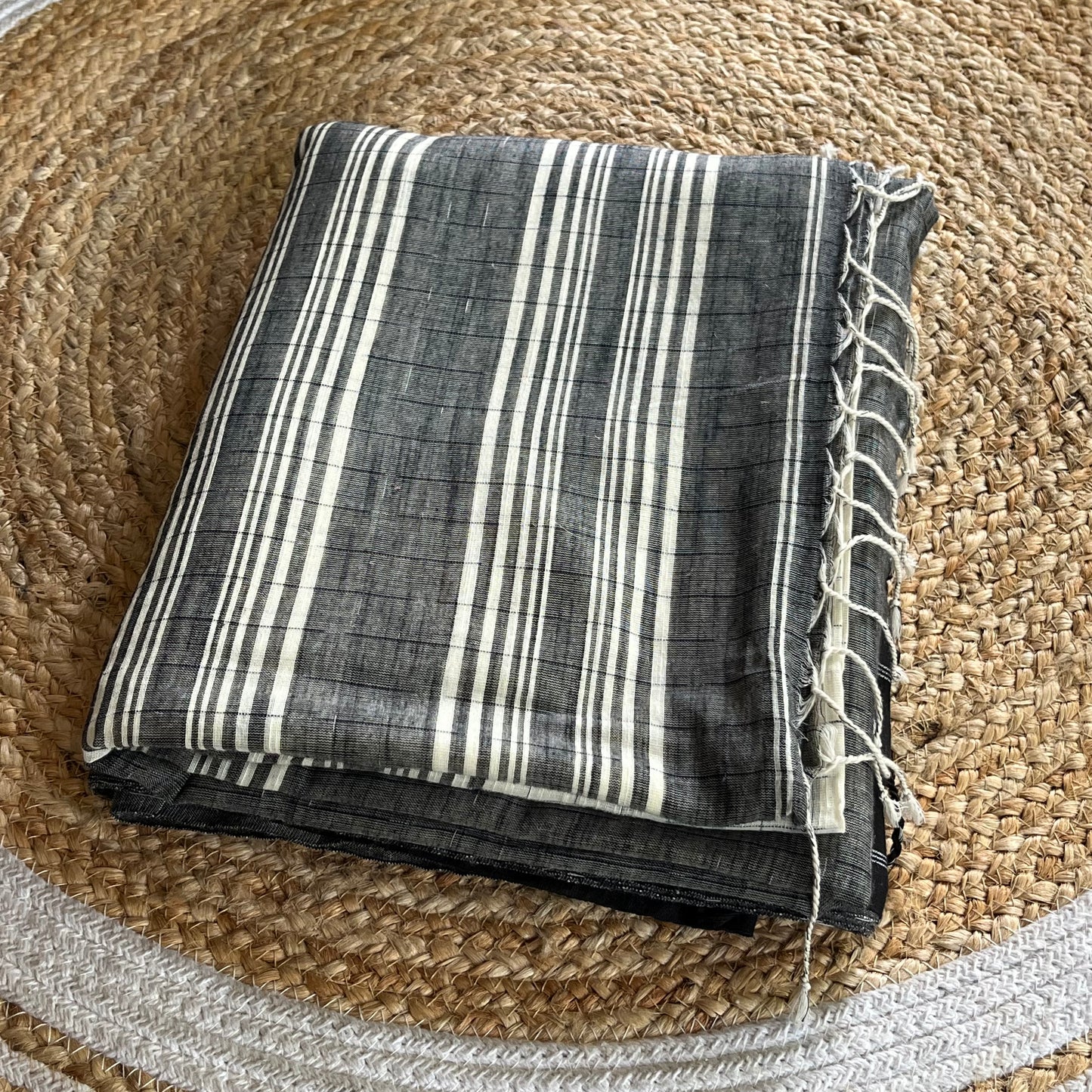 Off White Pure Cotton Saree with Grey Cheques and Small Jamdani Buta Saree Handloom saree, handcrafted saree, daily wear saree, office saree, affordable saree, saree for summers, Suta sarees, Eternity by Sakshi Sarees,