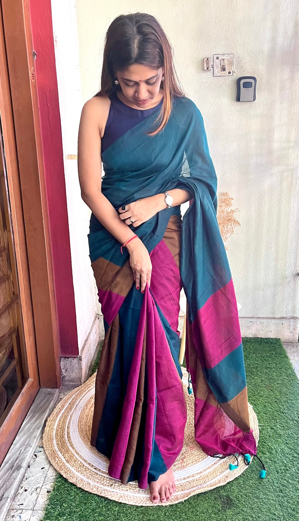 Colourblock Khadi Cotton Saree Saree Handloom saree, handcrafted saree, daily wear saree, office saree, affordable saree, saree for summers, Suta sarees, Eternity by Sakshi Sarees,