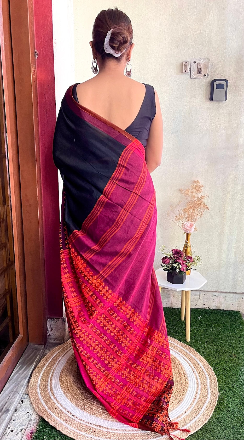 Black Begumpuri Cotton Saree with Heavy Orange Embrodiered Border Saree Handloom saree, handcrafted saree, daily wear saree, office saree, affordable saree, saree for summers, Suta sarees, Eternity by Sakshi Sarees,