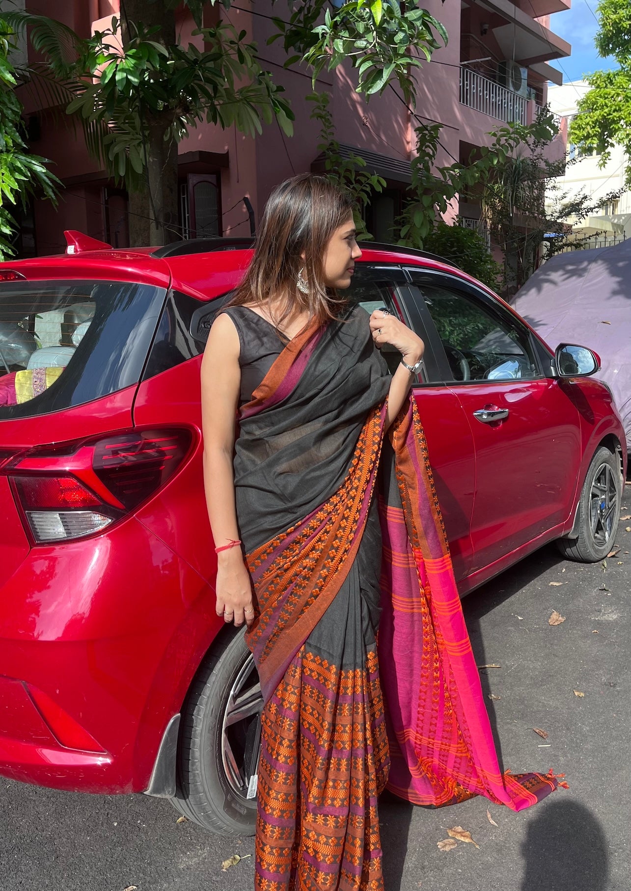 Black Begumpuri Cotton Saree with Heavy Orange Embrodiered Border Saree Handloom saree, handcrafted saree, daily wear saree, office saree, affordable saree, saree for summers, Suta sarees, Eternity by Sakshi Sarees,