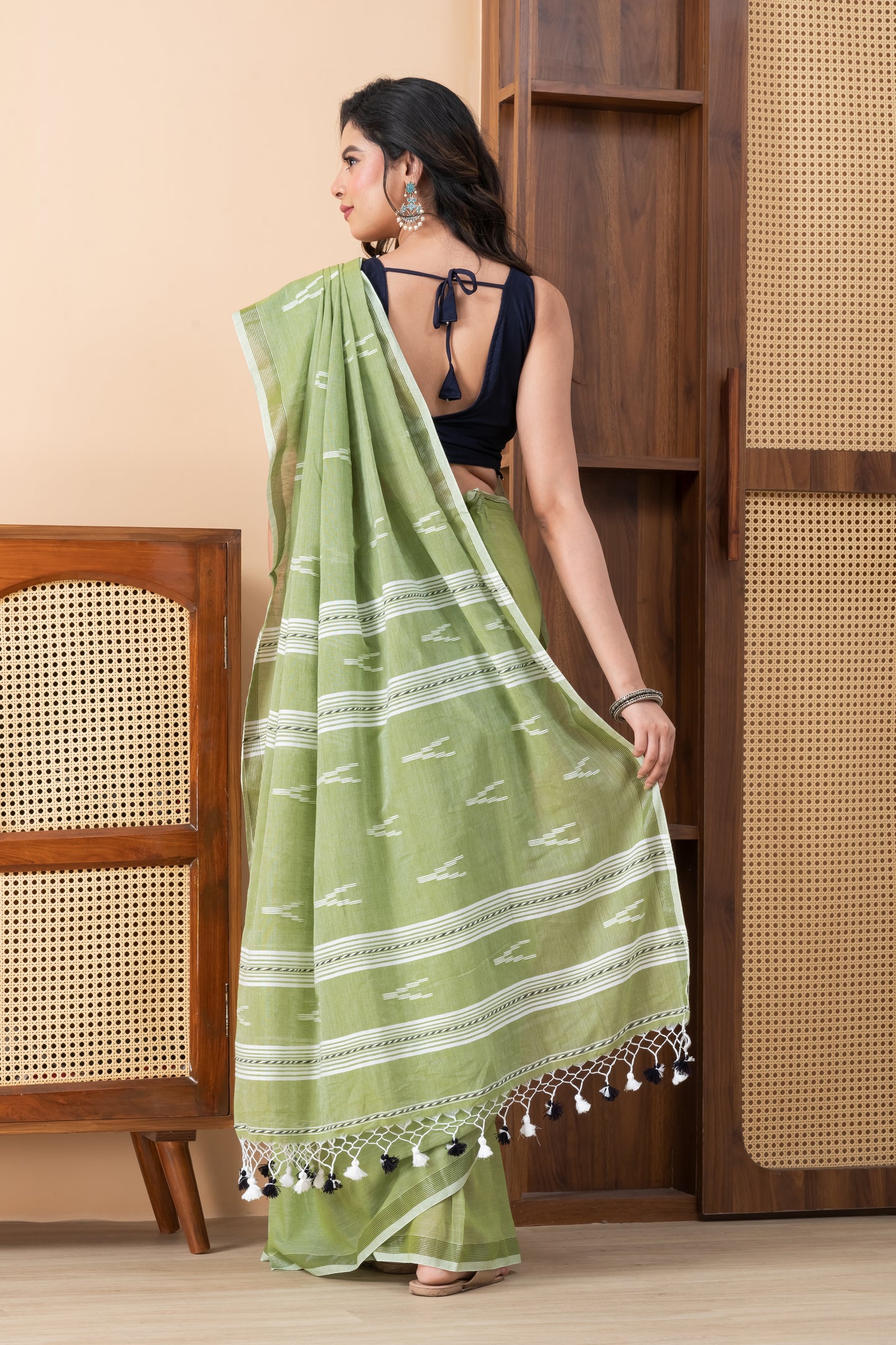 Green Pure Cotton Handloom Saree with Heavy Jamdani on Aanchal and Palla