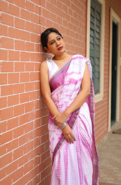 White and Pink Khadi Cotton Tie Dye Shibori Saree Saree Handloom saree, handcrafted saree, daily wear saree, office saree, affordable saree, saree for summers, Suta sarees, Eternity by Sakshi Sarees,