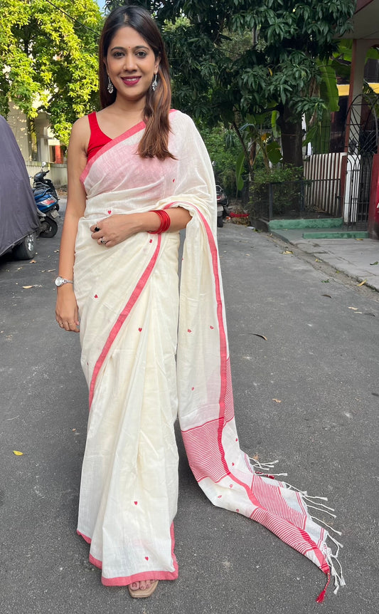Off White Pure Cotton Saree with Heart Jamdani Buta All Over Saree Handloom saree, handcrafted saree, daily wear saree, office saree, affordable saree, saree for summers, Suta sarees, Eternity by Sakshi Sarees,