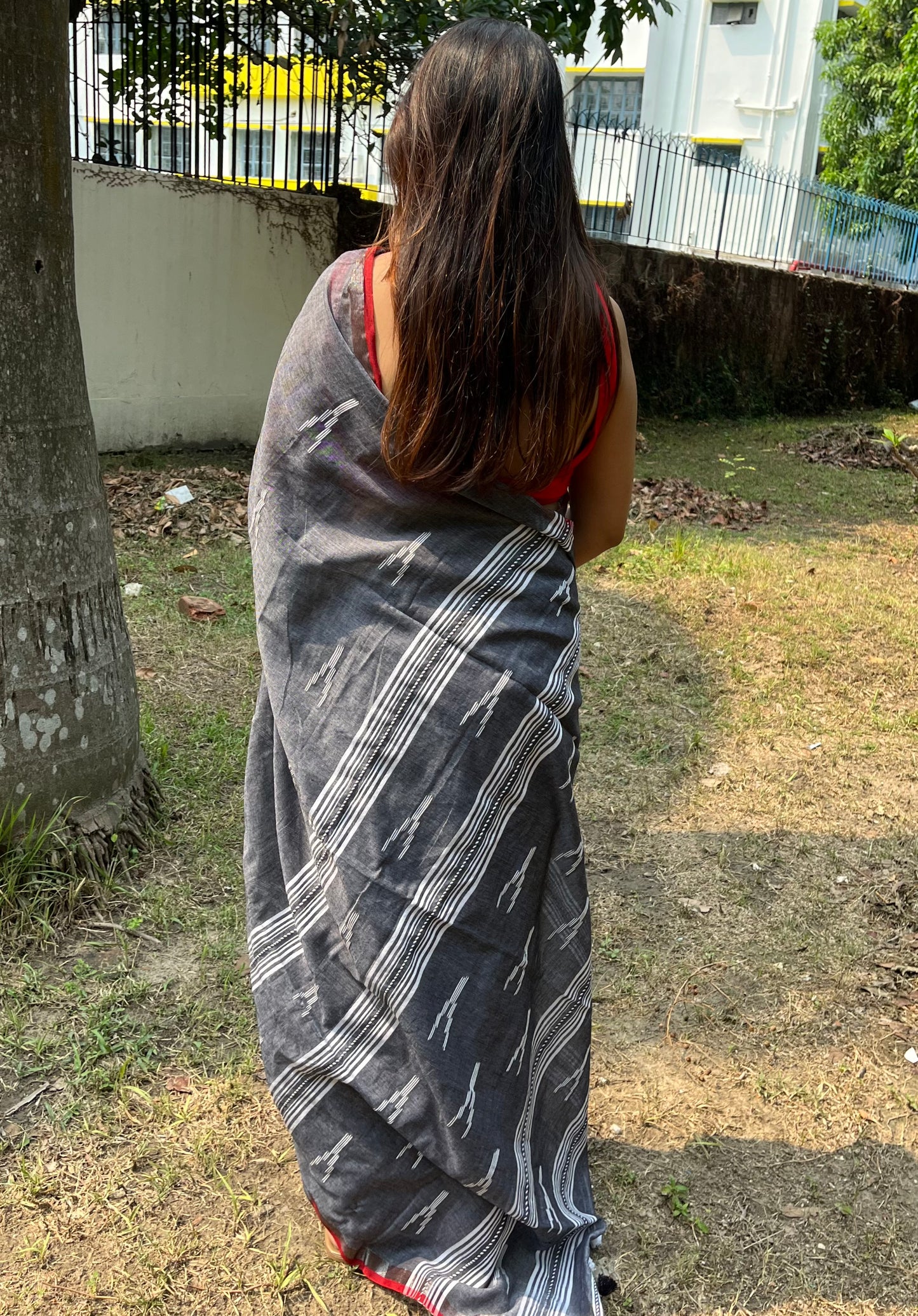Grey Pure Cotton Handloom Saree with Heavy Jamdani on Aanchal and Palla