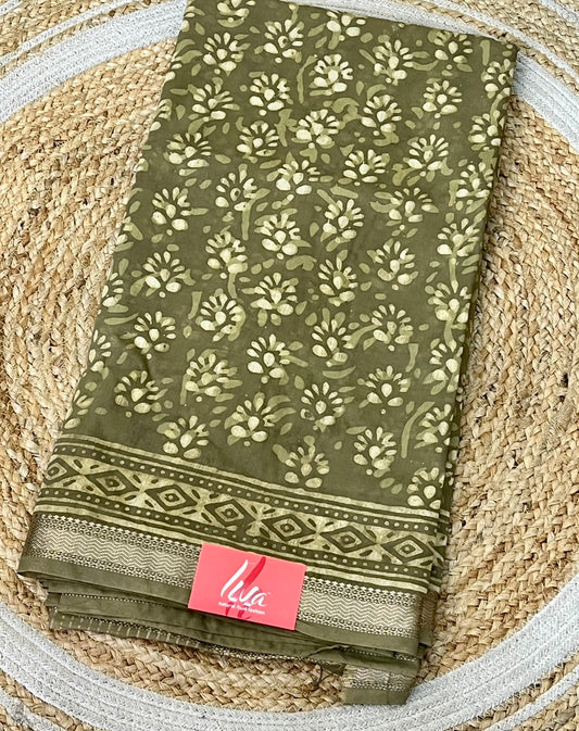 Mehendi Green Dabu Handblock Printed Maheshwari Silk Saree