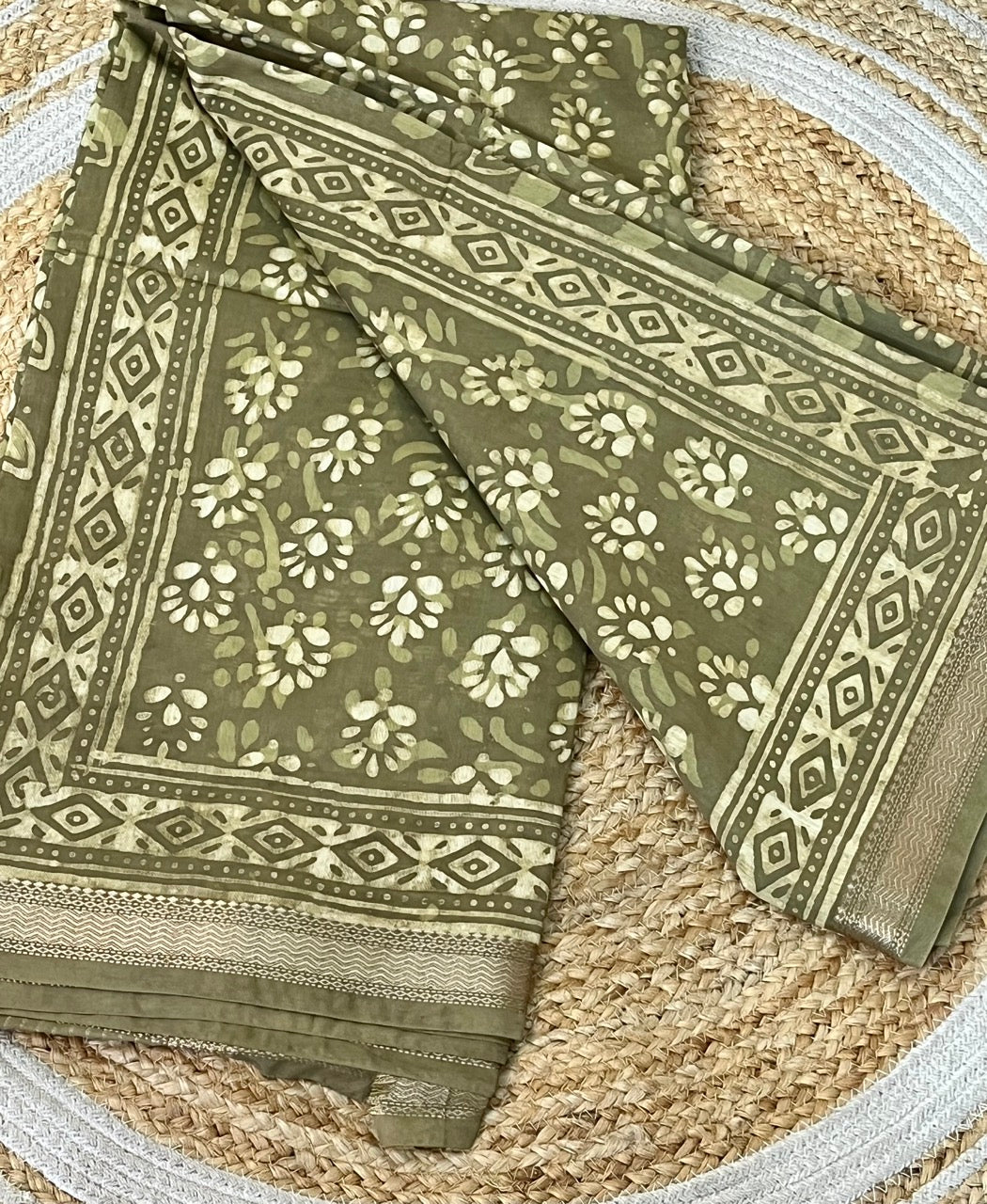 Mehendi Green Dabu Handblock Printed Maheshwari Silk Saree