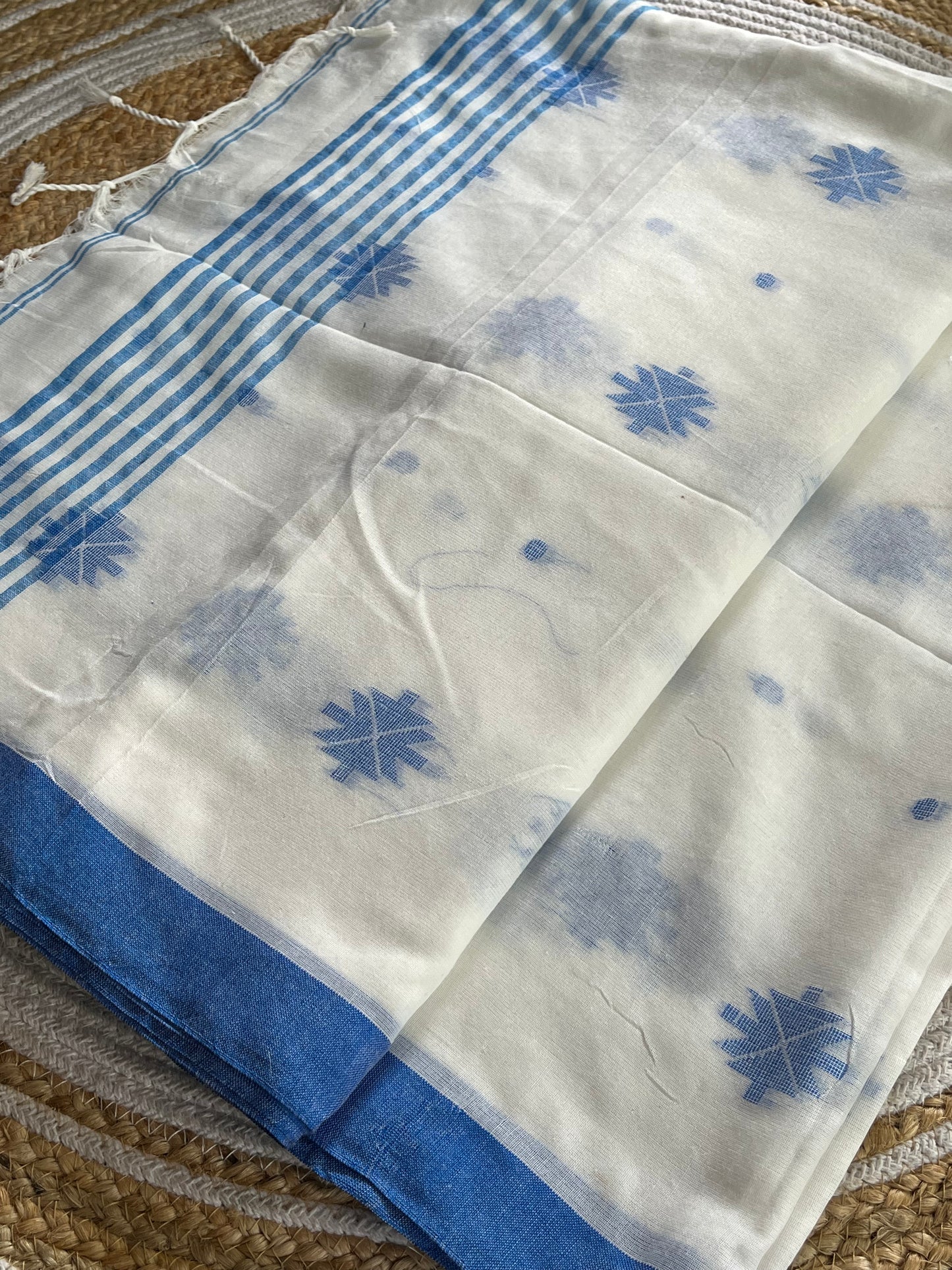 White Khadi Cotton With Blue Jamdani Weaving Saree Handloom saree, handcrafted saree, daily wear saree, office saree, affordable saree, saree for summers, Suta sarees, Eternity by Sakshi Sarees,