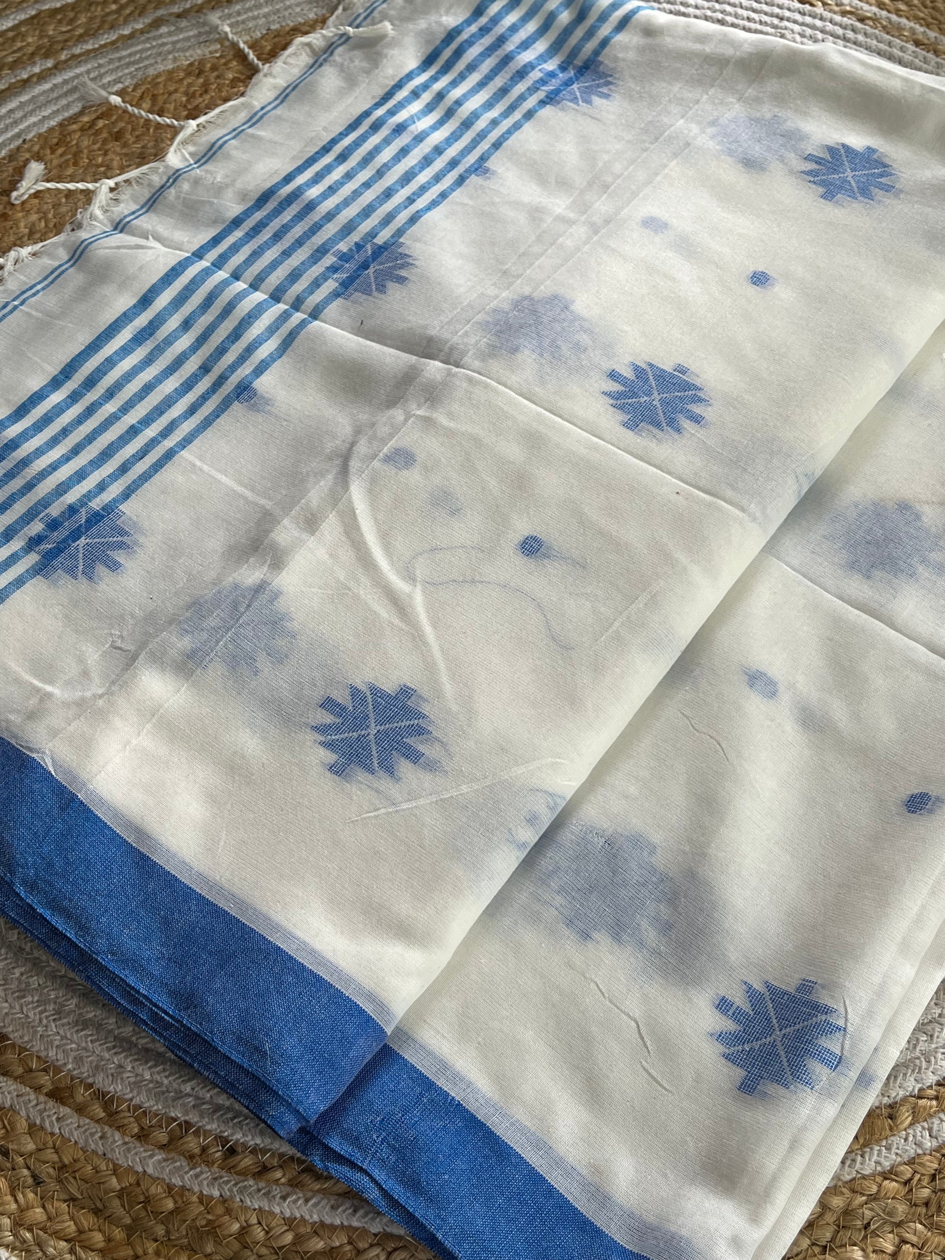White Khadi Cotton With Blue Jamdani Weaving Saree Handloom saree, handcrafted saree, daily wear saree, office saree, affordable saree, saree for summers, Suta sarees, Eternity by Sakshi Sarees,