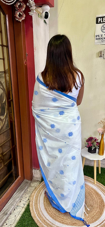 White Khadi Cotton With Blue Jamdani Weaving Saree Handloom saree, handcrafted saree, daily wear saree, office saree, affordable saree, saree for summers, Suta sarees, Eternity by Sakshi Sarees,