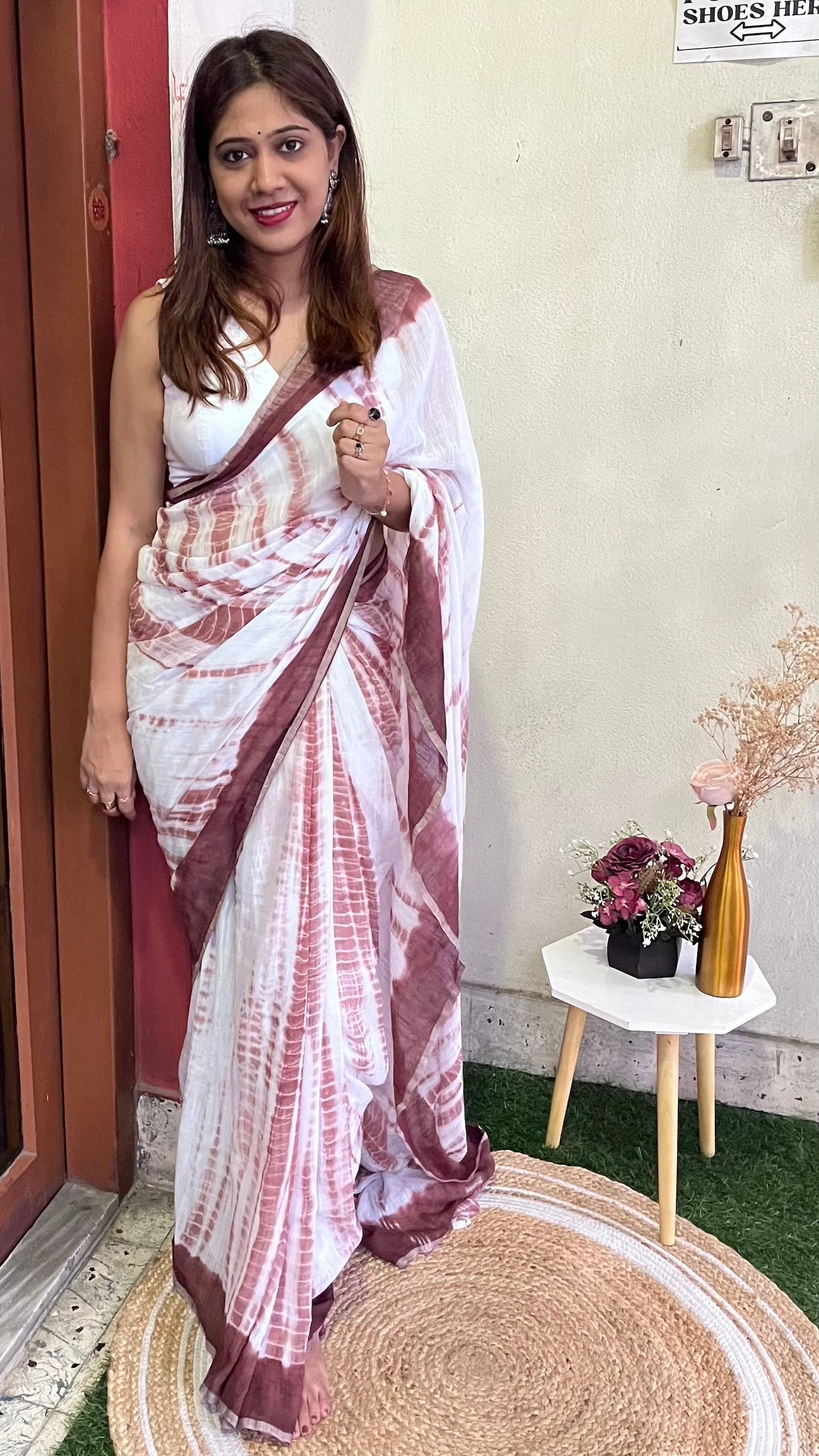 White and Brown Khadi Cotton Tie Dye Shibori Saree Saree Handloom saree, handcrafted saree, daily wear saree, office saree, affordable saree, saree for summers, Suta sarees, Eternity by Sakshi Sarees,