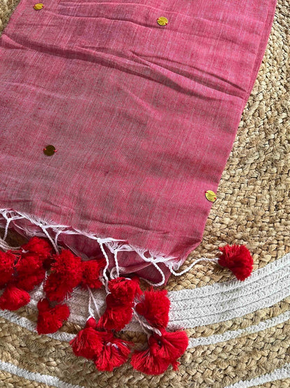 Peachy Pink Mul Cotton Saree with All Over Golden Ginni Saree Handloom saree, handcrafted saree, daily wear saree, office saree, affordable saree, saree for summers, Suta sarees, Eternity by Sakshi Sarees,